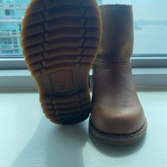 Lightly wear still have plenty of wear left - Picture 3 of 5